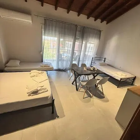 Smaragdi Apartmán *