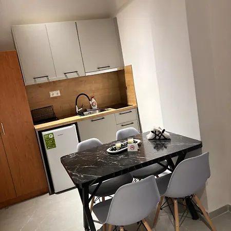 Smaragdi Apartment *