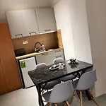 Smaragdi 公寓 *